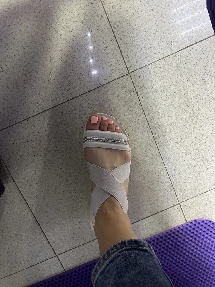 Симпатичные, но маломерки. На стопу 24.2 см размер 38 мал, пальцы убежали вперед. Отказ 🥲