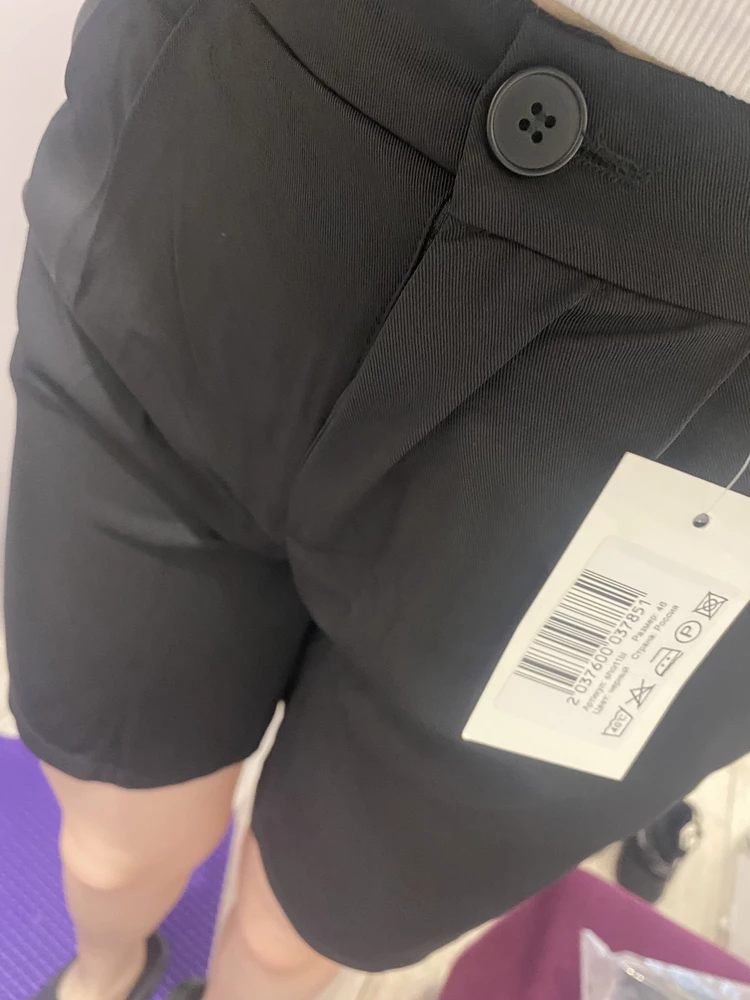 Сели очень плохо, размер прислали наверное не тот , так как 46 мне должен быть побольше , а они впритык и топорщится ткань . Все увидеть можете на фотографии и размер на бирке.